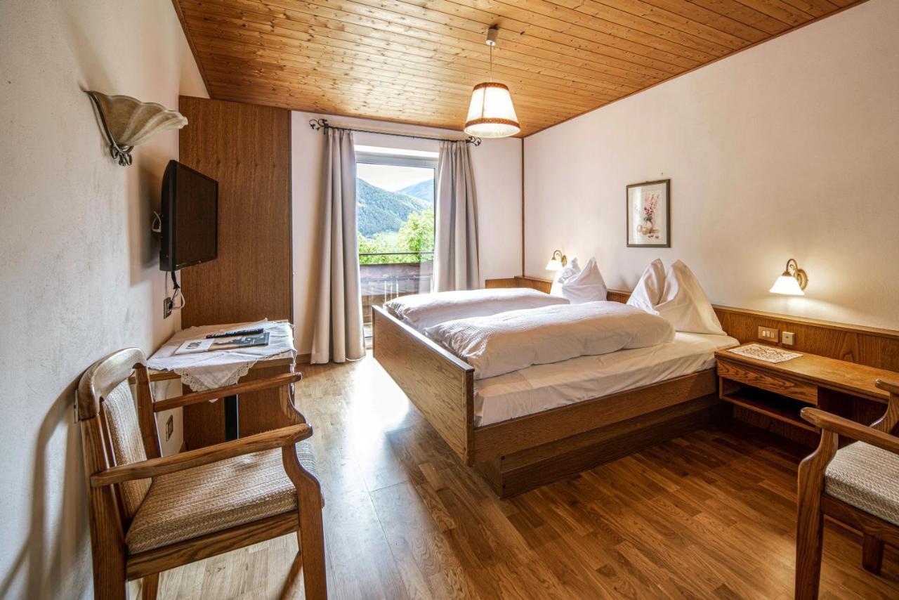 Landhotel Gasthof Zum Loewen Rodengo Bagian luar foto